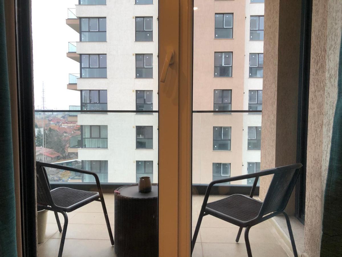 Fancy Westpark 2 Residence Lakeview W7 Boekarest Buitenkant foto