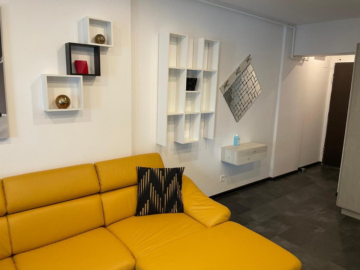 Fancy Westpark 2 Residence Lakeview W7 Boekarest Buitenkant foto